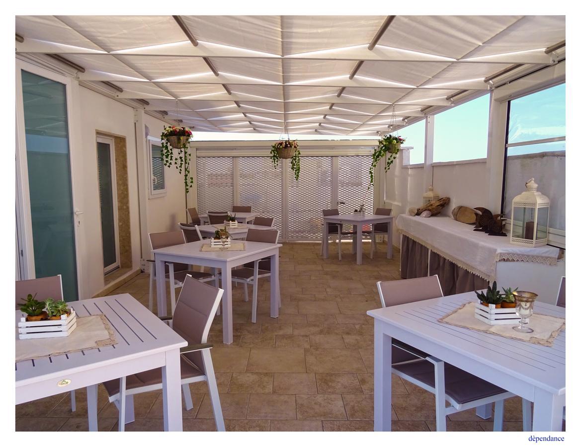 Faro Bianco Gallipoli - Suites & Apartments מראה חיצוני תמונה